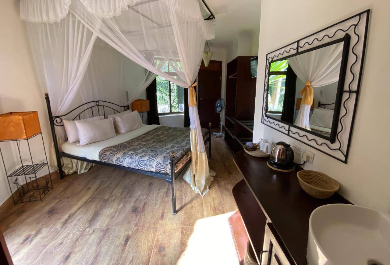Ahadi Lodge Аруша Экстерьер фото